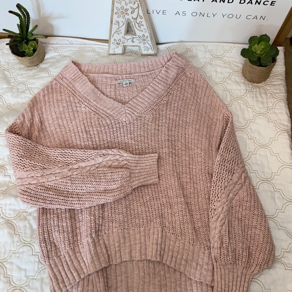 American Eagle Sweater !!